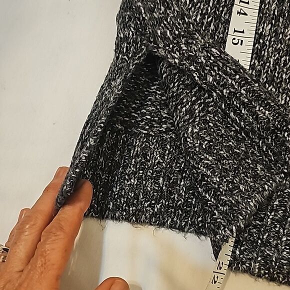 Francesca's mi ami sweater size large - Picture 6 of 8